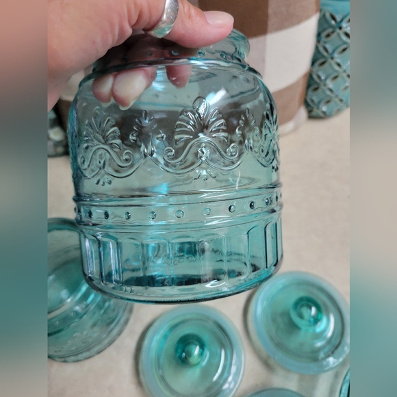 🛒🛍️💥Gently used Pioneer Woman glass teal blue 6 piece canister set - Picture 10 of 13
